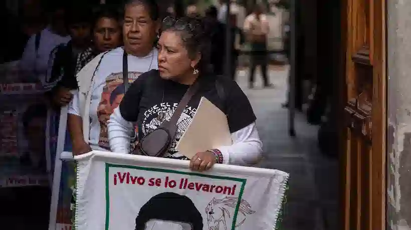 CDMX se prepara para marcha por Ayotzinapa a 10 años de la desaparición