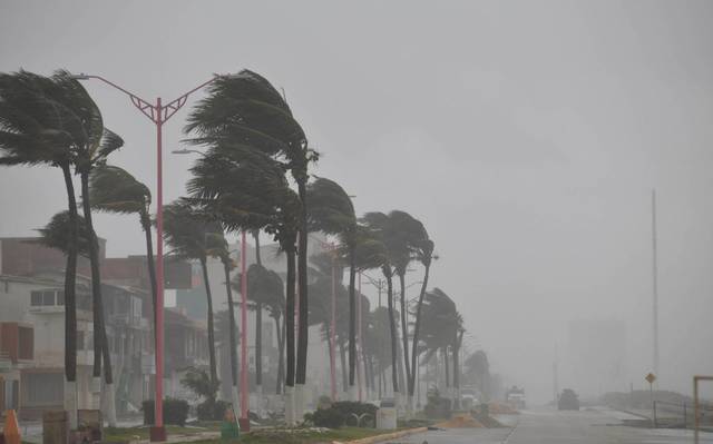 John se fortalecerá mañana con ráfagas fuertes: NHC