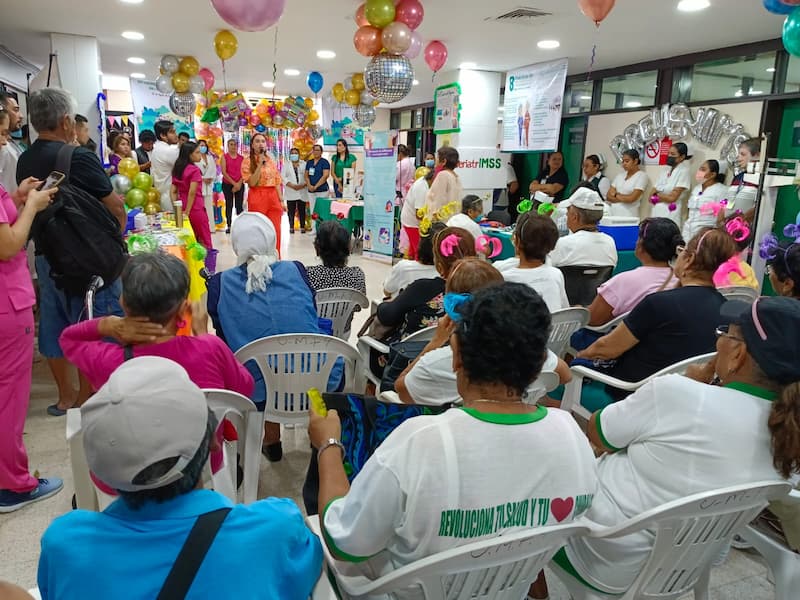 Realiza IMSS Guerrero Feria de la Salud para personas mayores