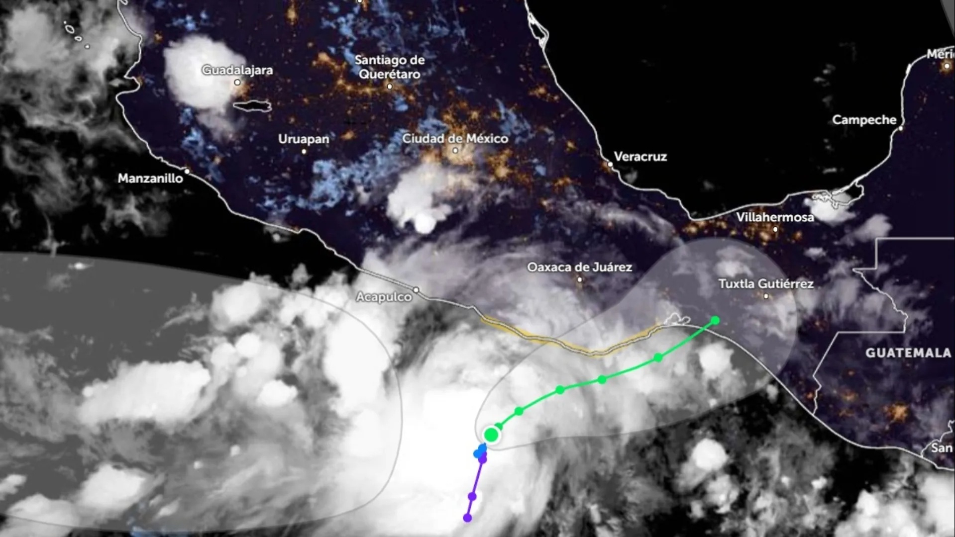 Se fortalece Tormenta Tropical John; podría convertirse en huracán esta tarde