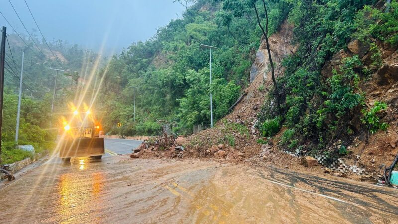 Supervisa gobernadora trabajos emergentes en Avenida Escénica de Acapulco