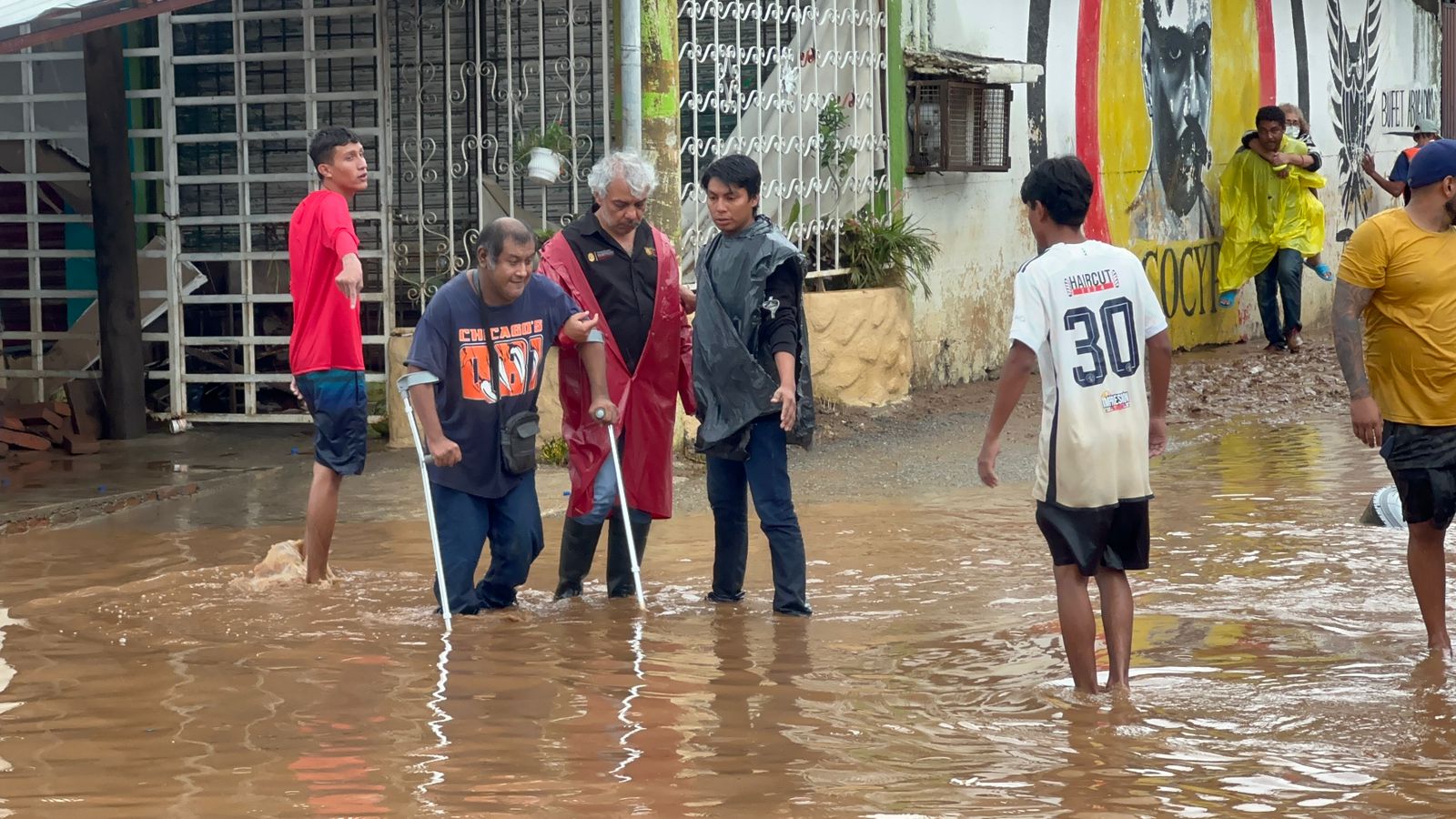 Se rescata a la gran mayoría de damnificados en zona Diamante de Acapulco