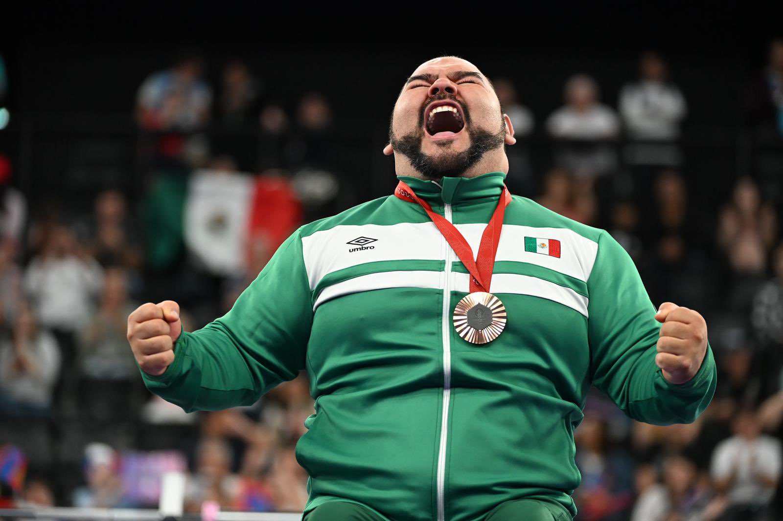 ¡Imparables los mexicanos! Jesús Castillo se lleva el bronce en levantamiento de potencia