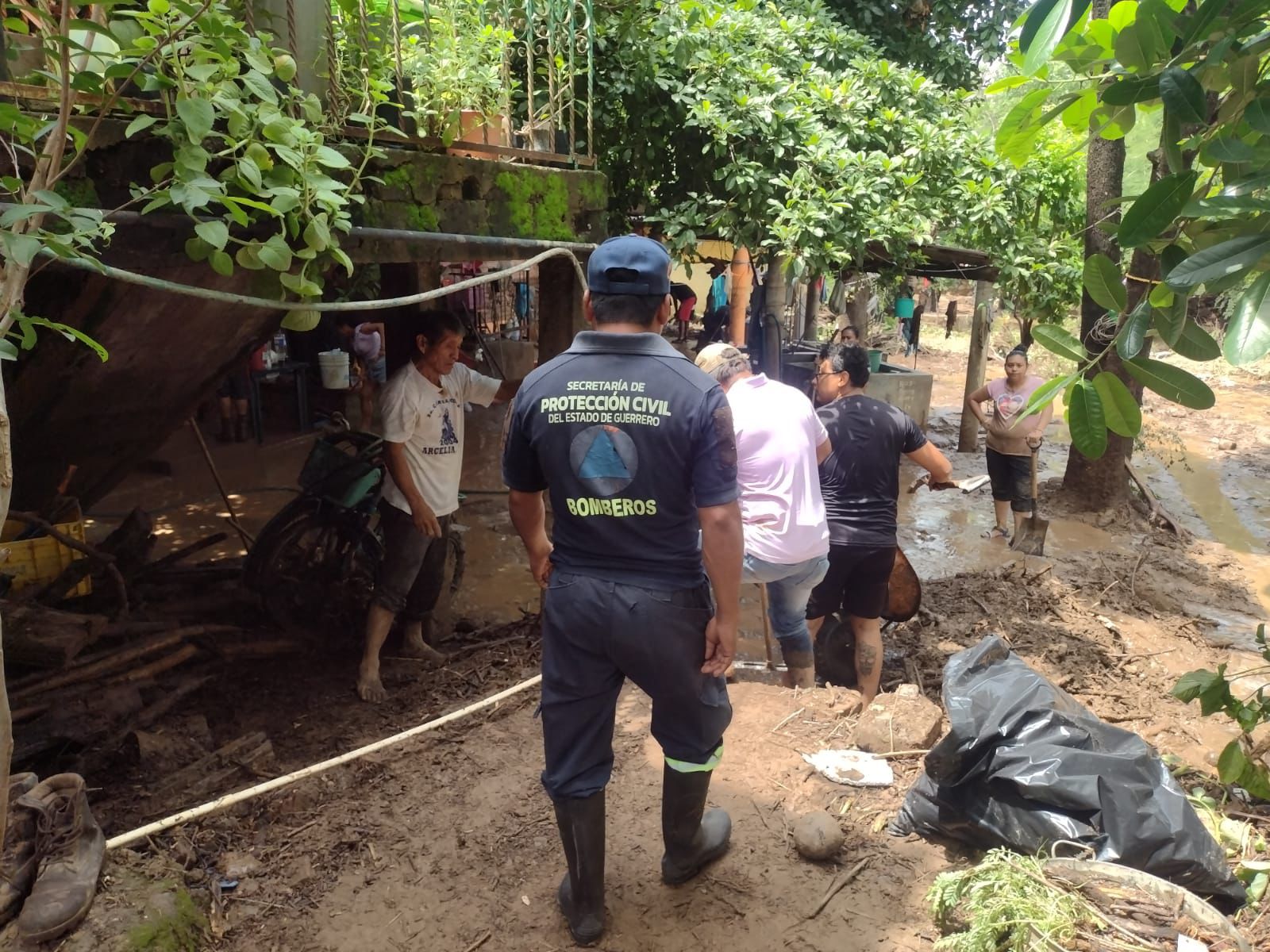 Atiende PC afectaciones por desbordamiento de río en Arceli