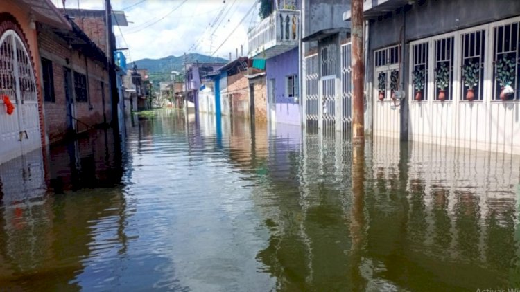 Disminuye inundación en Tixtla tras desfogue implementado por autoridades