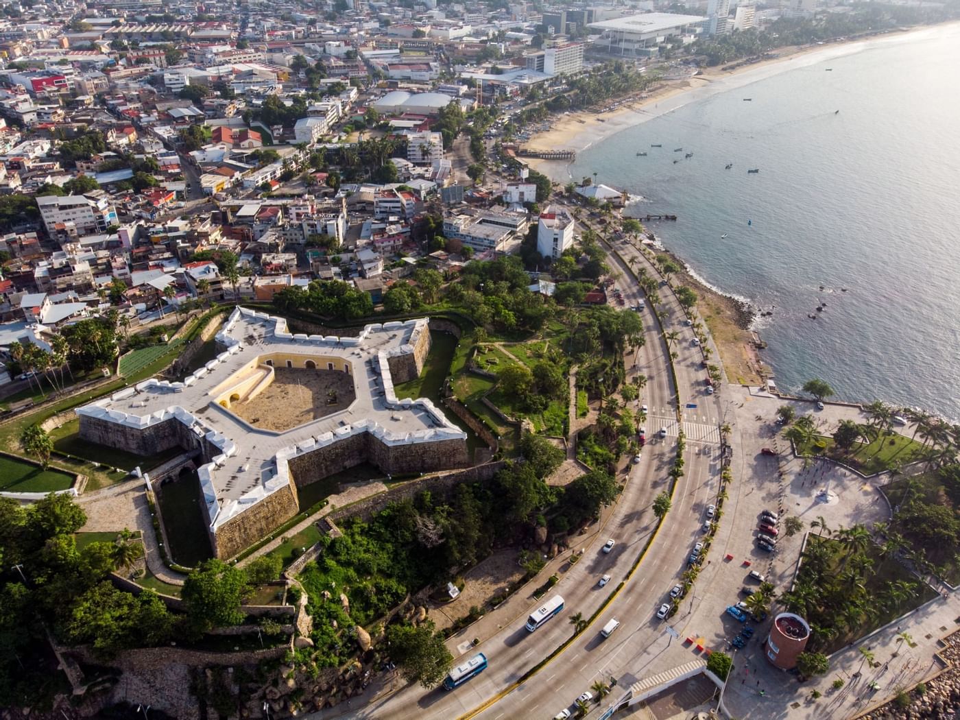 Designa UNESCO al Centro Histórico de Acapulco como Lugar de Historia vinculado a la Esclavitud