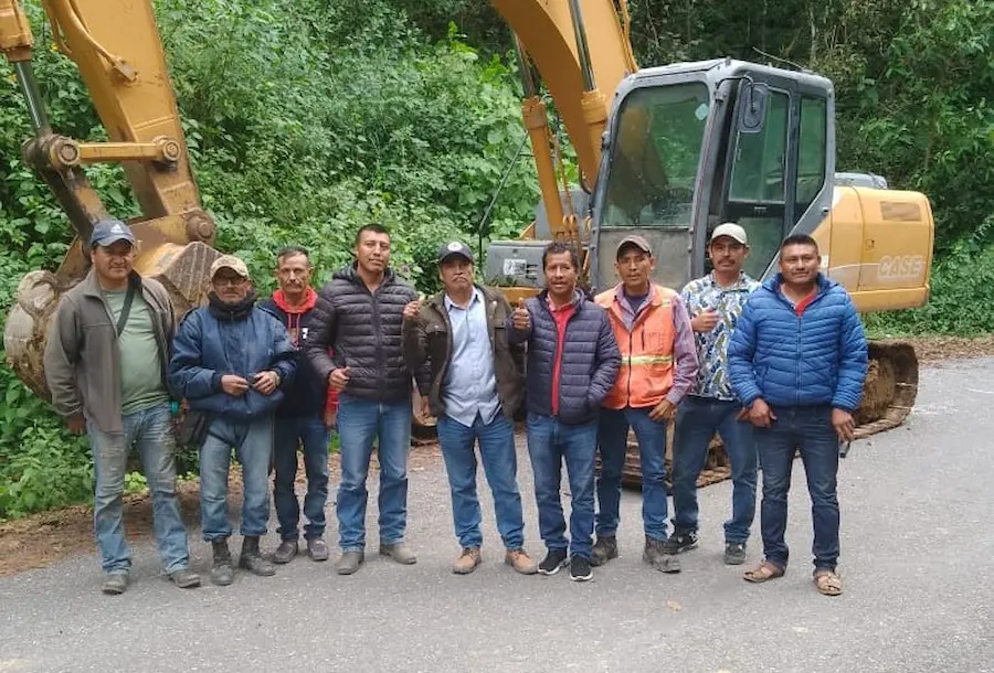 Agradecen pobladores de la Sierra al Gobierno de Guerrero restablecimiento de caminos