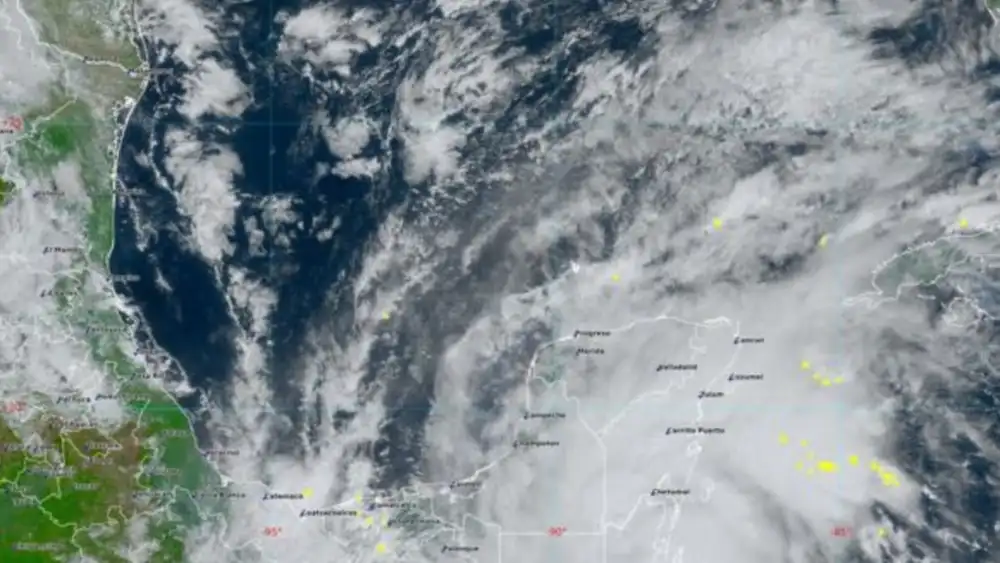 Toca tierra la Tormenta Tropical Nadine en Belice; hay alerta en Quintana Roo