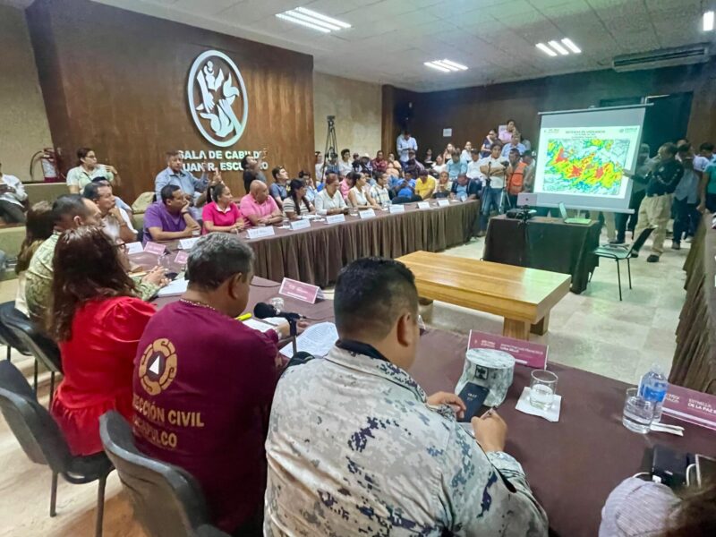 Declaran estado de alerta en Acapulco por depresión tropical