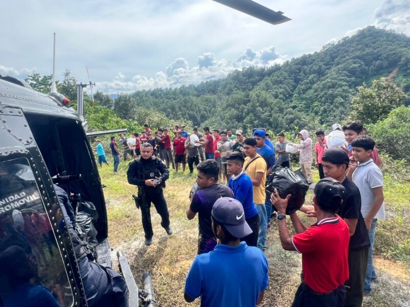 Envía Evelyn Salgado alimentos a Tierra Colorada en Chilpancingo