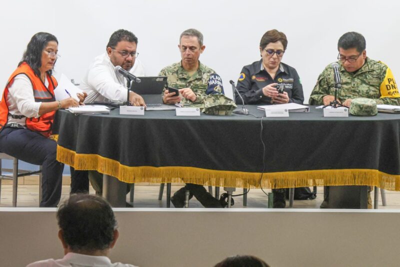 Pide Evelyn Salgado redoblar esfuerzos para ayuda humanitaria y conectividad de Guerrero