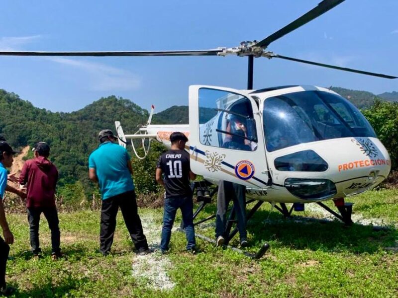 Realiza Gobierno de Guerrero puente aéreo para ayuda en Tierra Colorada